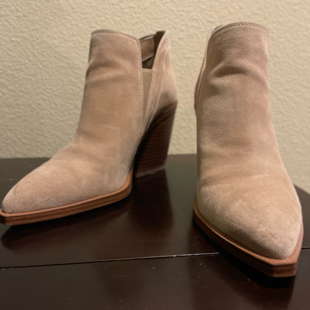Vince Camaro tan booties. Size 8.5. GREAT condition.